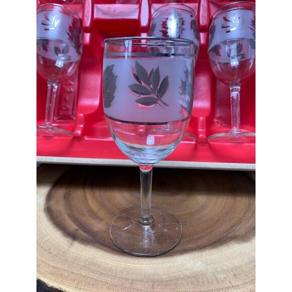 Set of 8 Vintage Libbey Silver Foliage 10 Oz Goblet Wine Glasses In Original Box - Picture 3 of 10